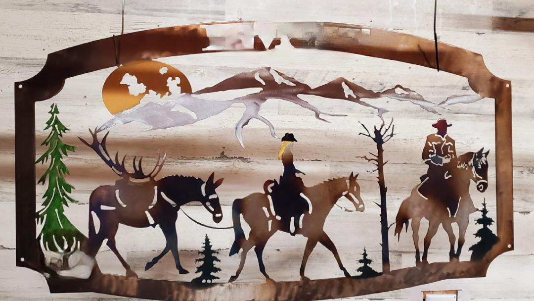 WOMAN ELK HUNTER WITH MULE PACKER WESTERN UNIQUE RUSTIC METAL DECOR